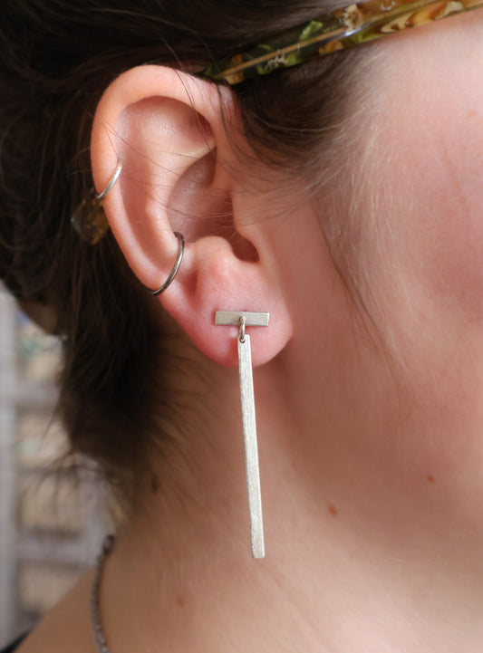 Silver Dangling Bar Posts