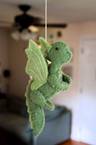 Felt Mobile - Flying Dragons