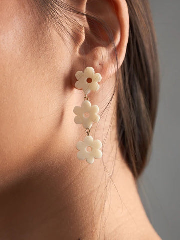 Daisy Drop Earrings - White