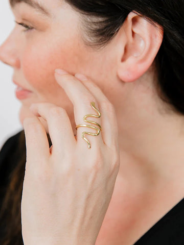 Serpentine Ring - Gold