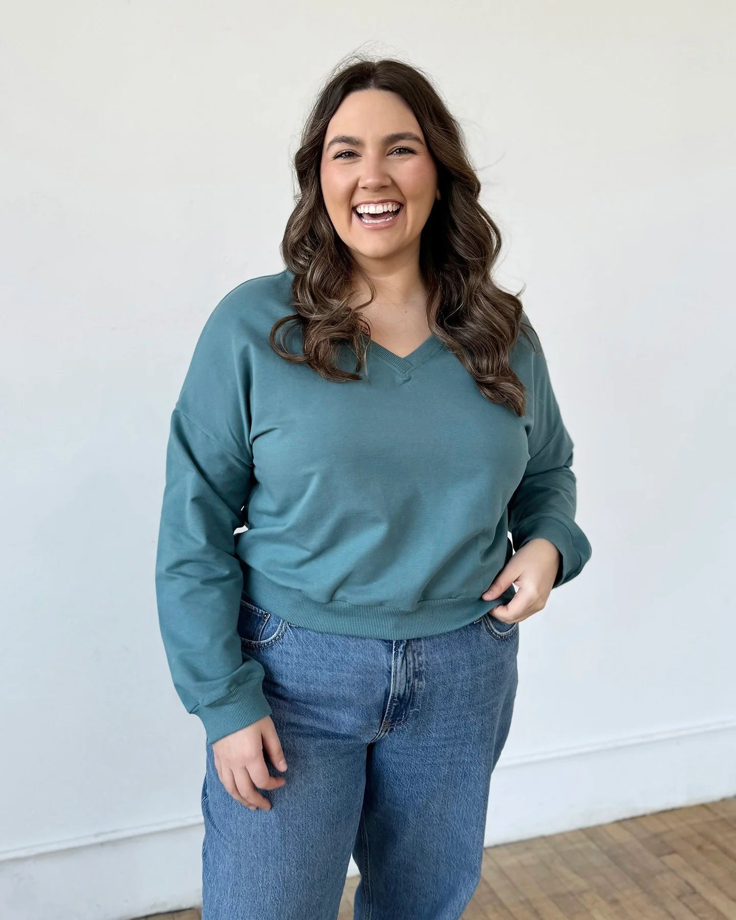 Larisa V-Neck Pullover - Dark Aqua