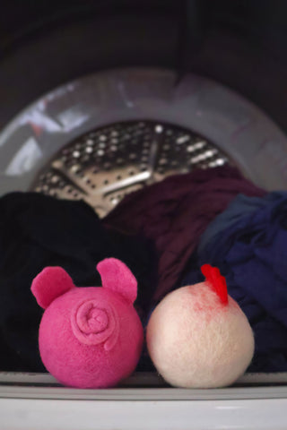 Chicken/Pig Dryer Ball Set