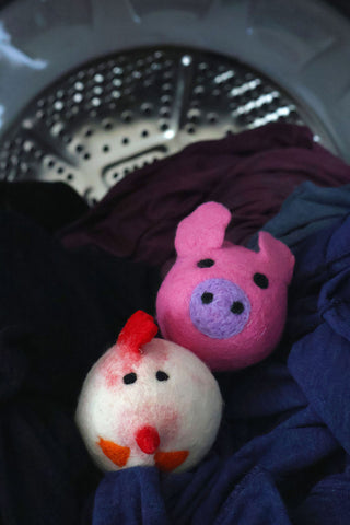 Chicken/Pig Dryer Ball Set