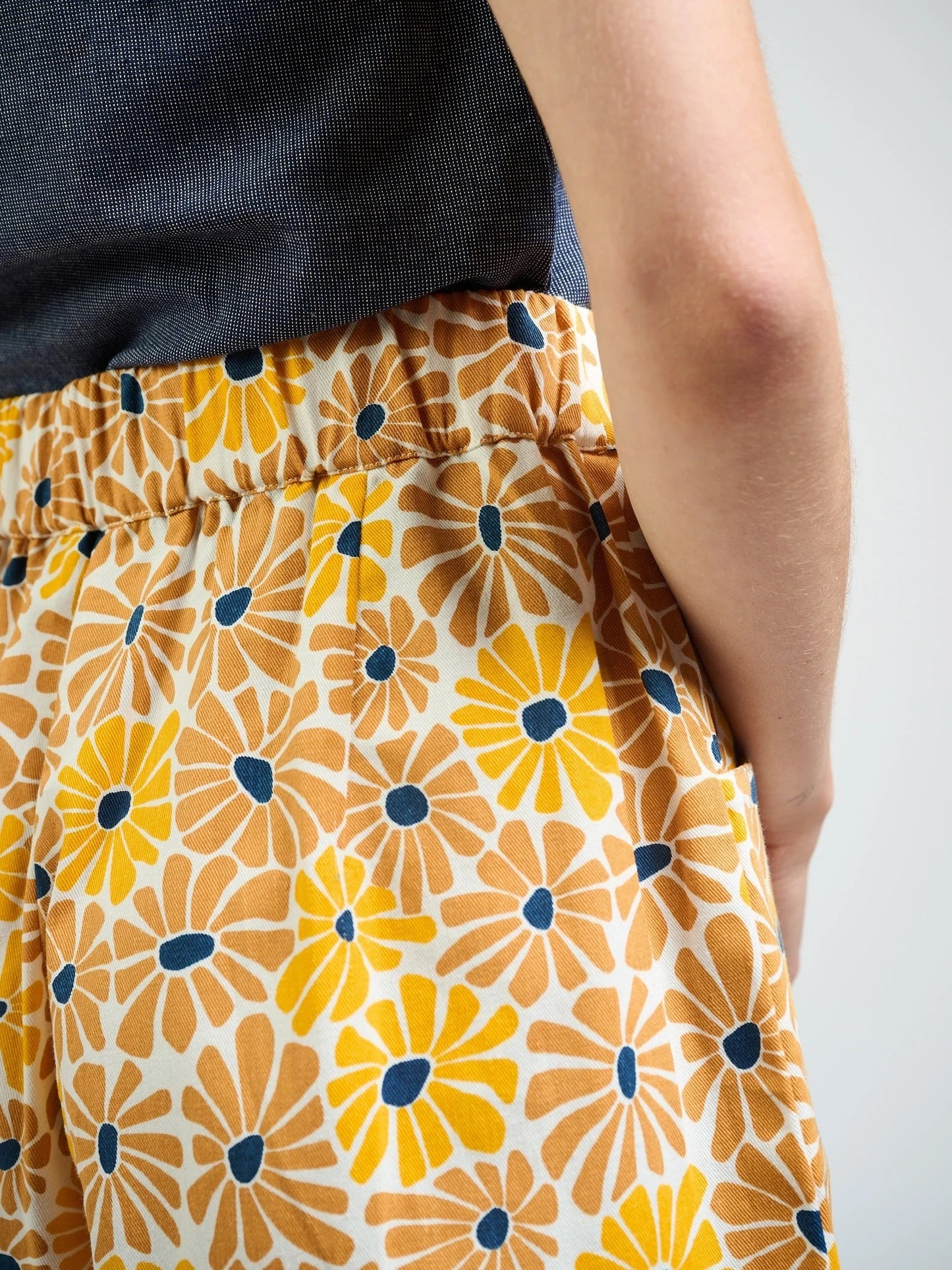 Serena Short - Sunny Floral