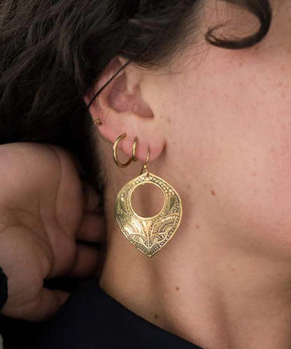 Yashi Embossed Statement Earrings