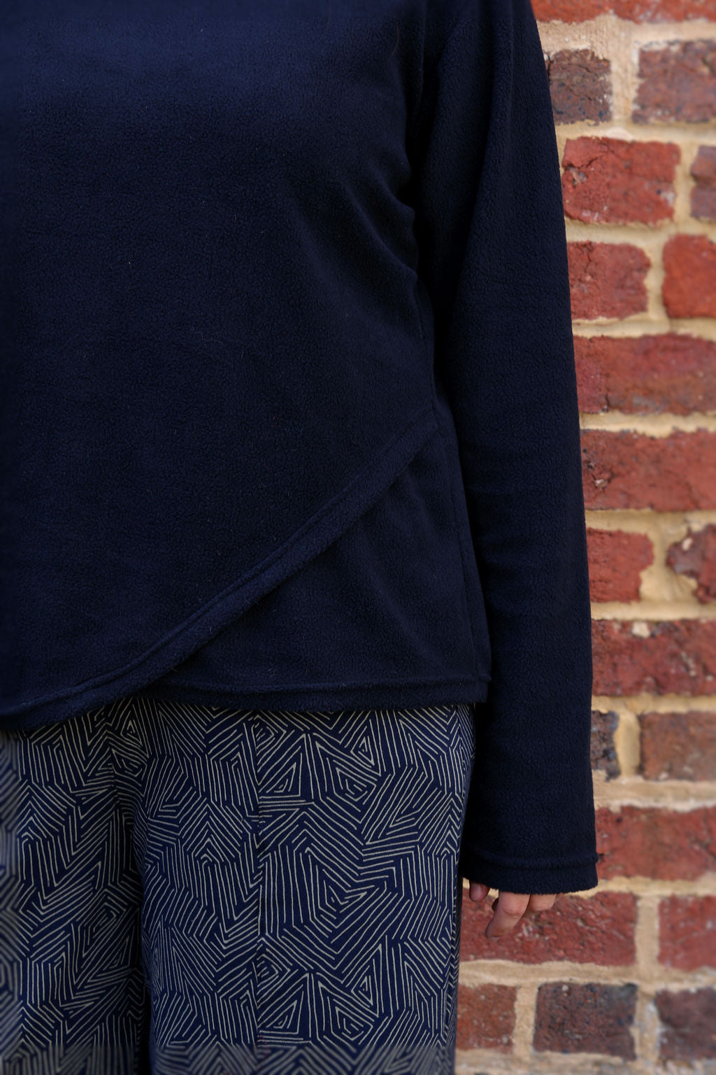 Fleece Pullover - Black