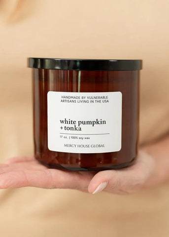 White Pumpkin & Tonka Candle - 17oz
