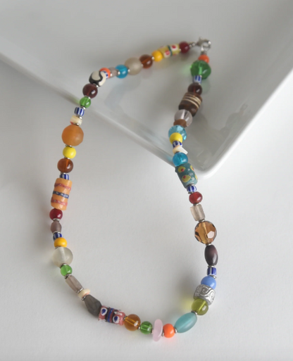 Lawot Glass Bead Necklace