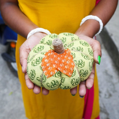 Large Saree Pumpkin